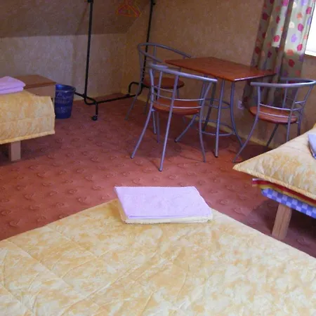 Kuremaee Hostel אכסניה Kuremäe