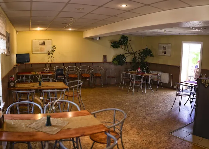 Hostel Kuremaee Hostel *